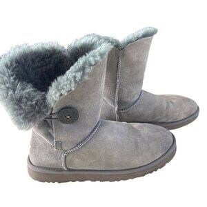 UGG Bailey Button II Boots Women's Size 8 Gray Sheepskin Suede Fur Lined